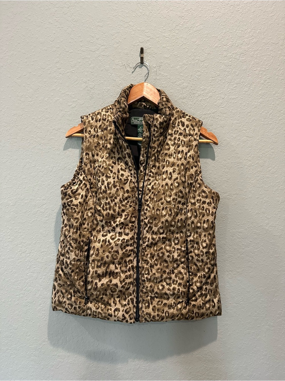 Lauren Ralph Lauren Active Puffer Vest Women’s Sz M Leopard Print Zip Up